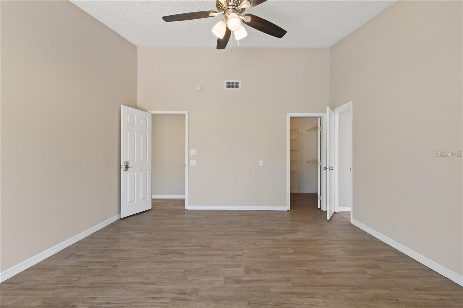 Image 32 of 52 For 7037 Edgeworth Drive