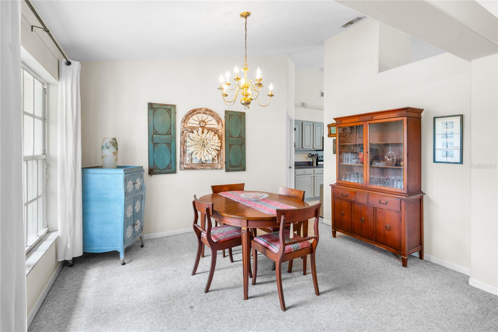 Image 14 of 38 For 1839 Queen Palm Drive