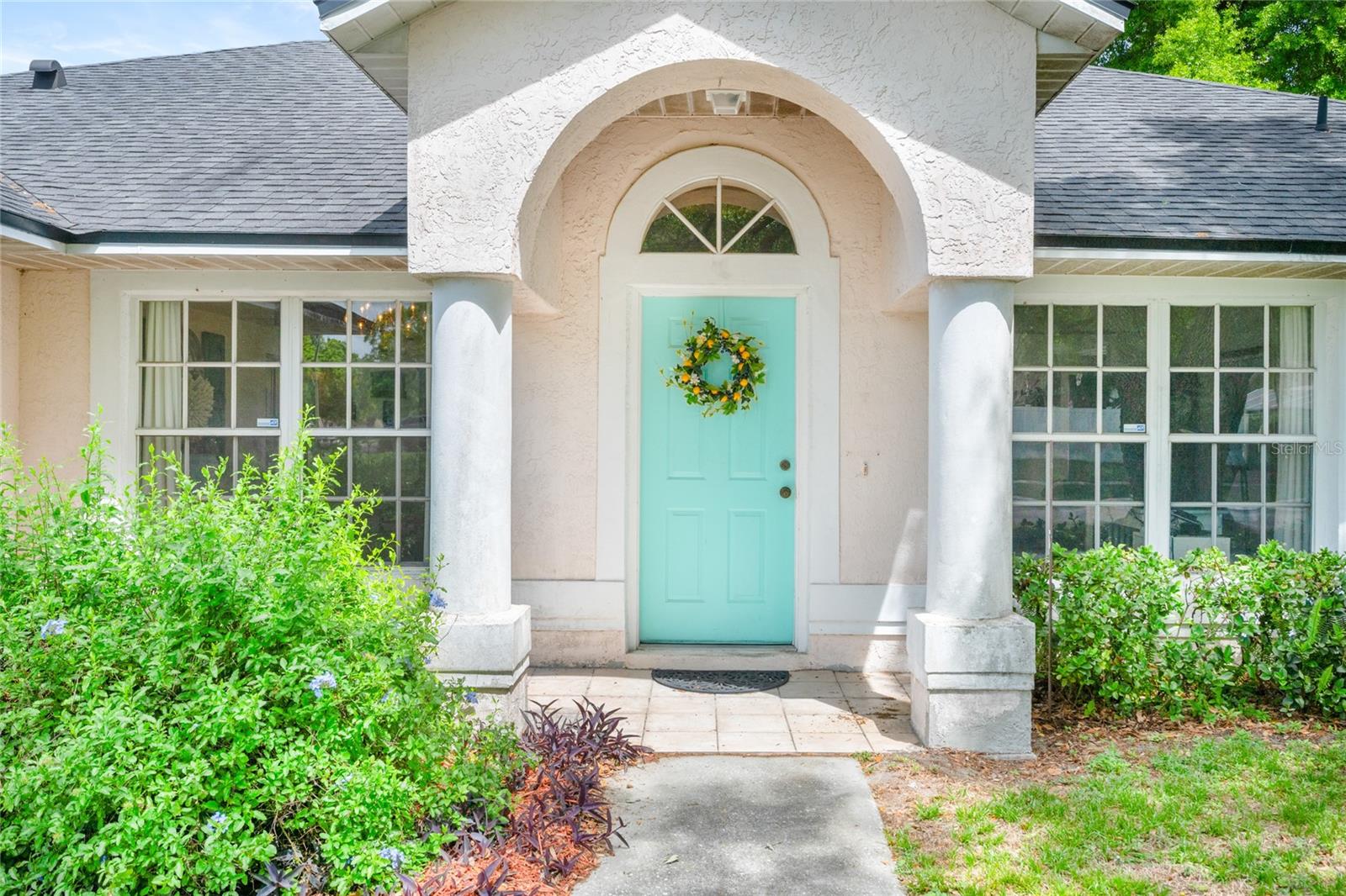 Image 3 of 38 For 1839 Queen Palm Drive