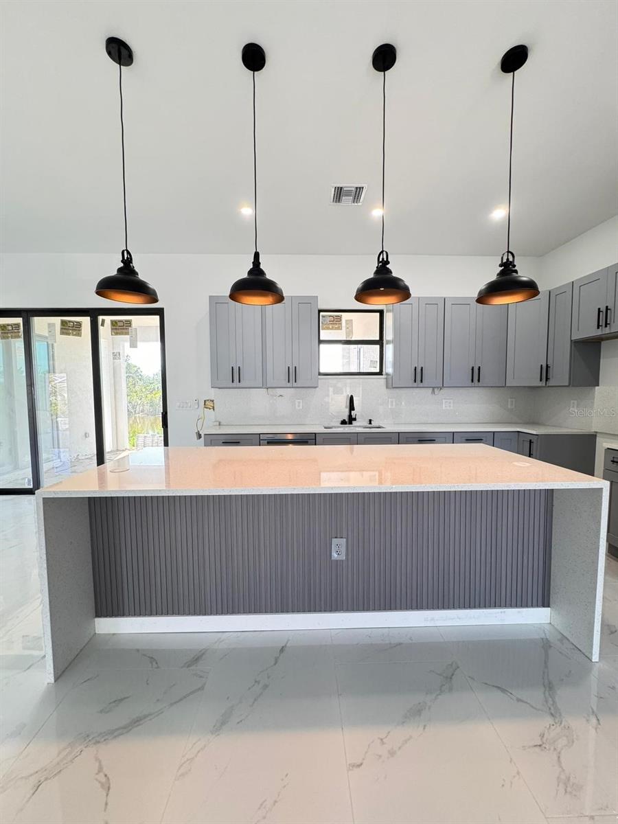 Image 6 of 53 For 9468 Attica Circle