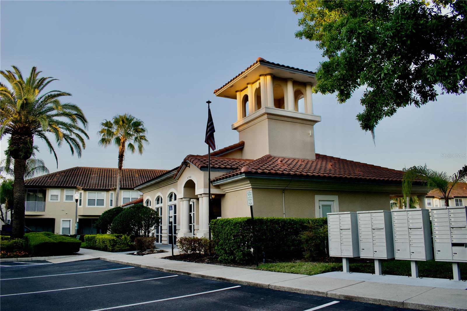 Image 24 of 24 For 8761 The Esplanade  6