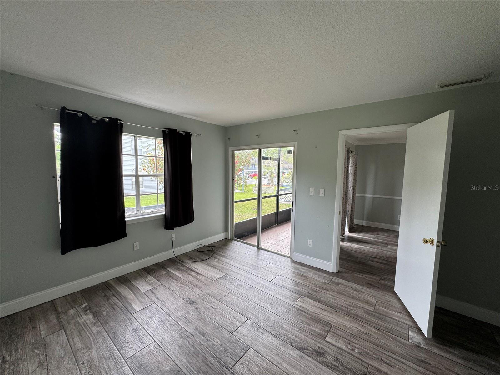 Image 12 of 19 For 313 Dirksen Drive F7