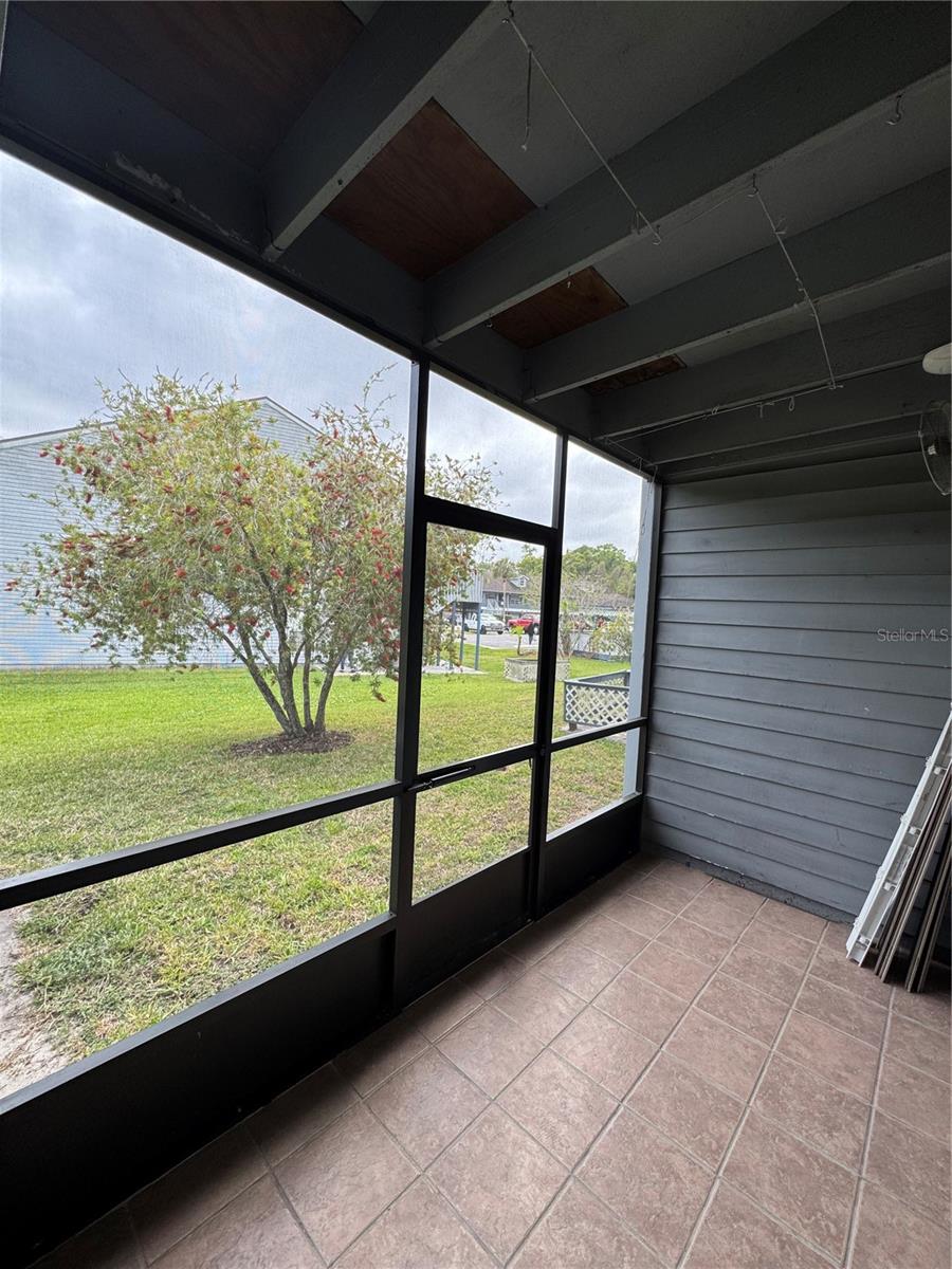 Image 15 of 19 For 313 Dirksen Drive F7