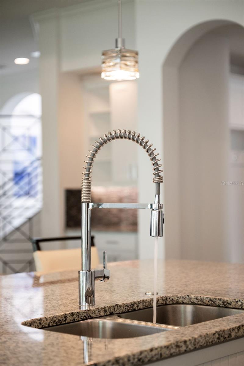 Image 21 of 49 For 706 Canopy Estates Drive