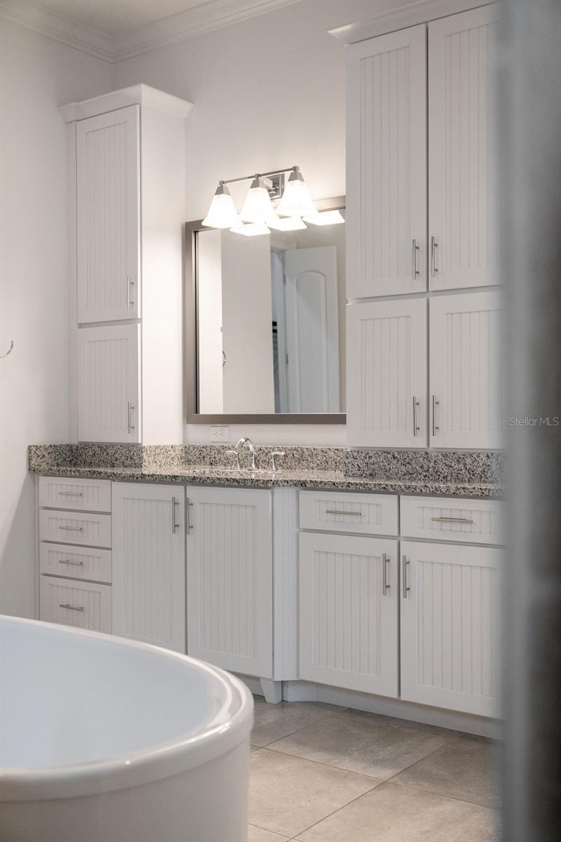 Image 28 of 49 For 706 Canopy Estates Drive