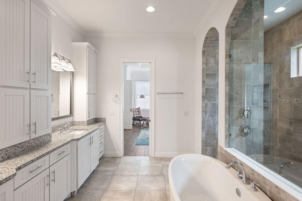 Image 29 of 49 For 706 Canopy Estates Drive