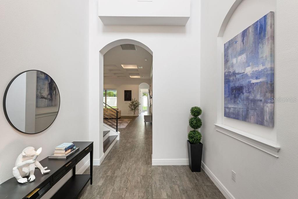 Image 5 of 49 For 706 Canopy Estates Drive