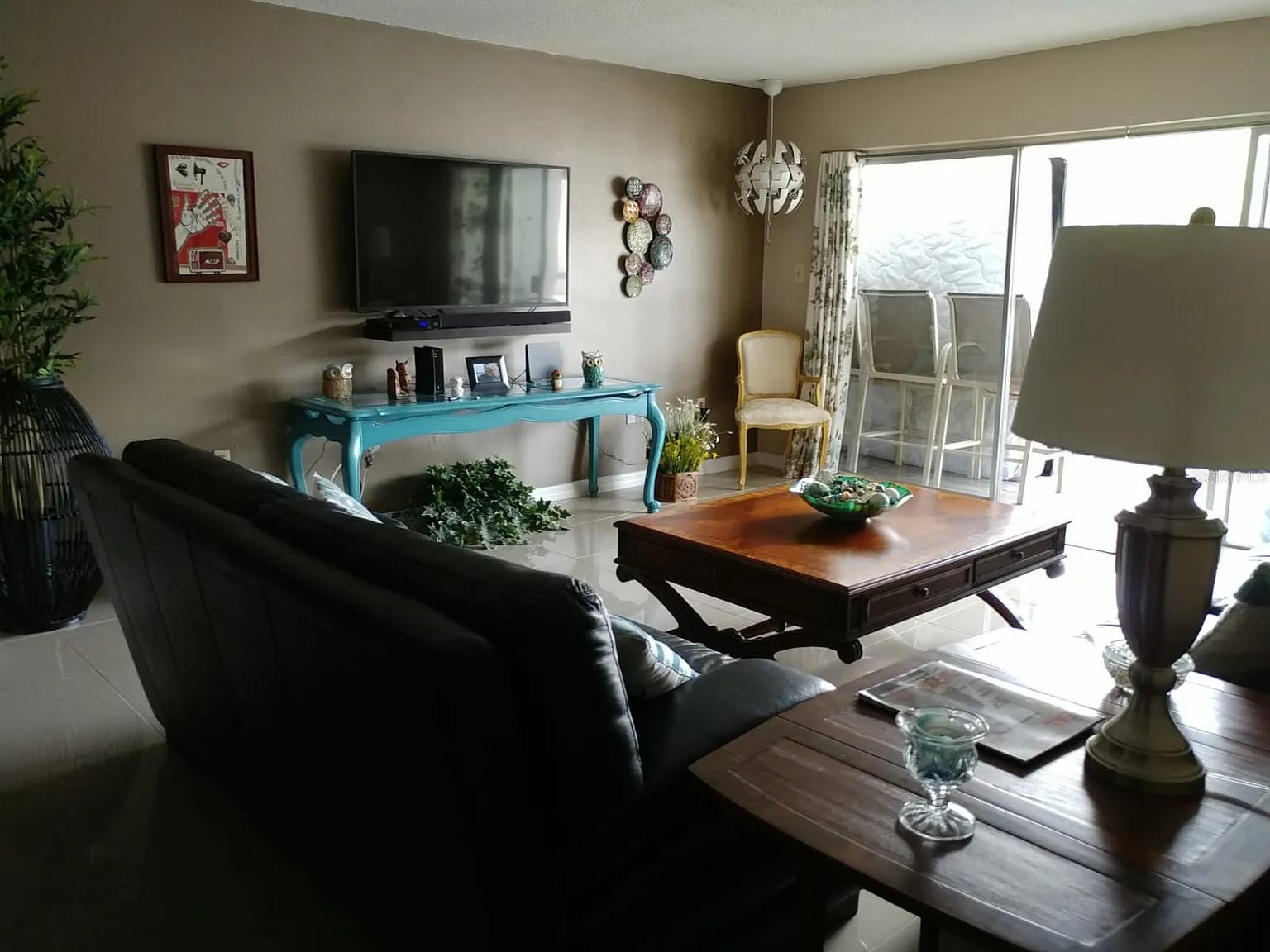 Image 3 of 11 For 2225 Holden Avenue 109