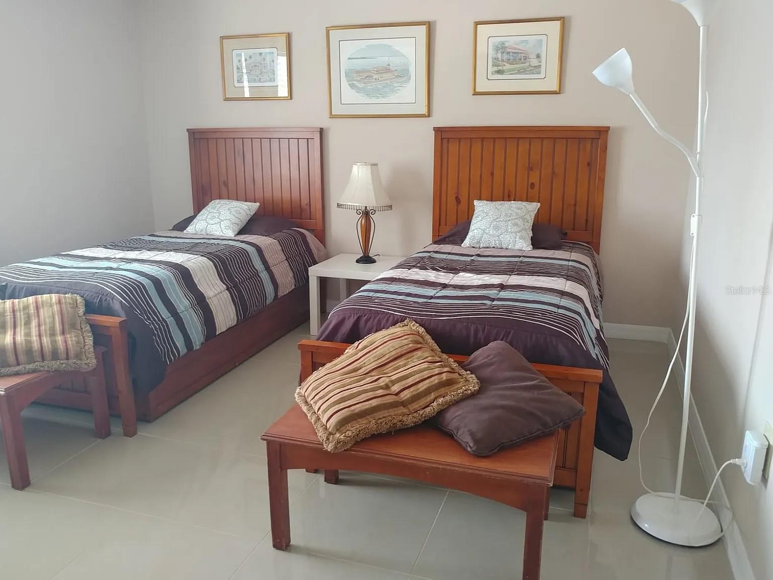 Image 9 of 11 For 2225 Holden Avenue 109