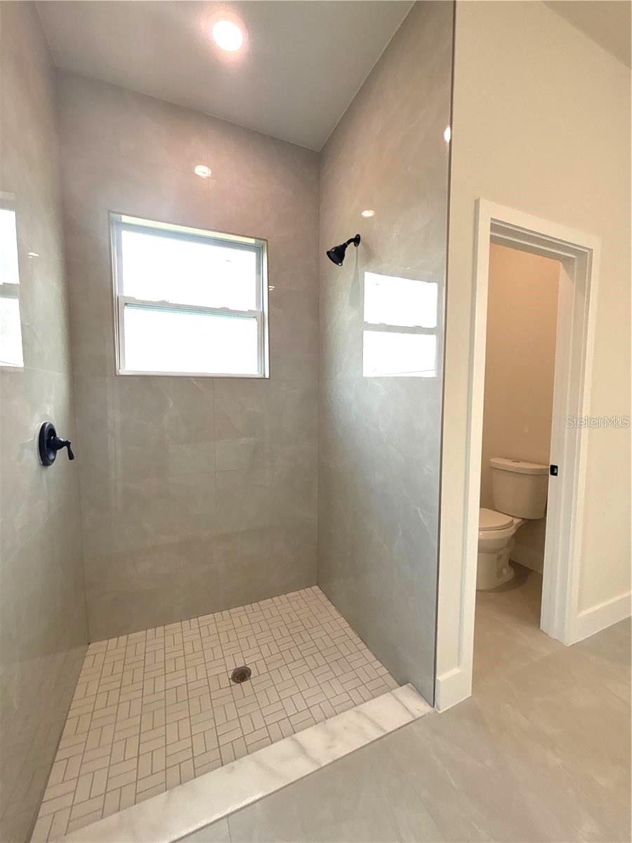 Image 4 of 7 For 3068 Velvet Lane