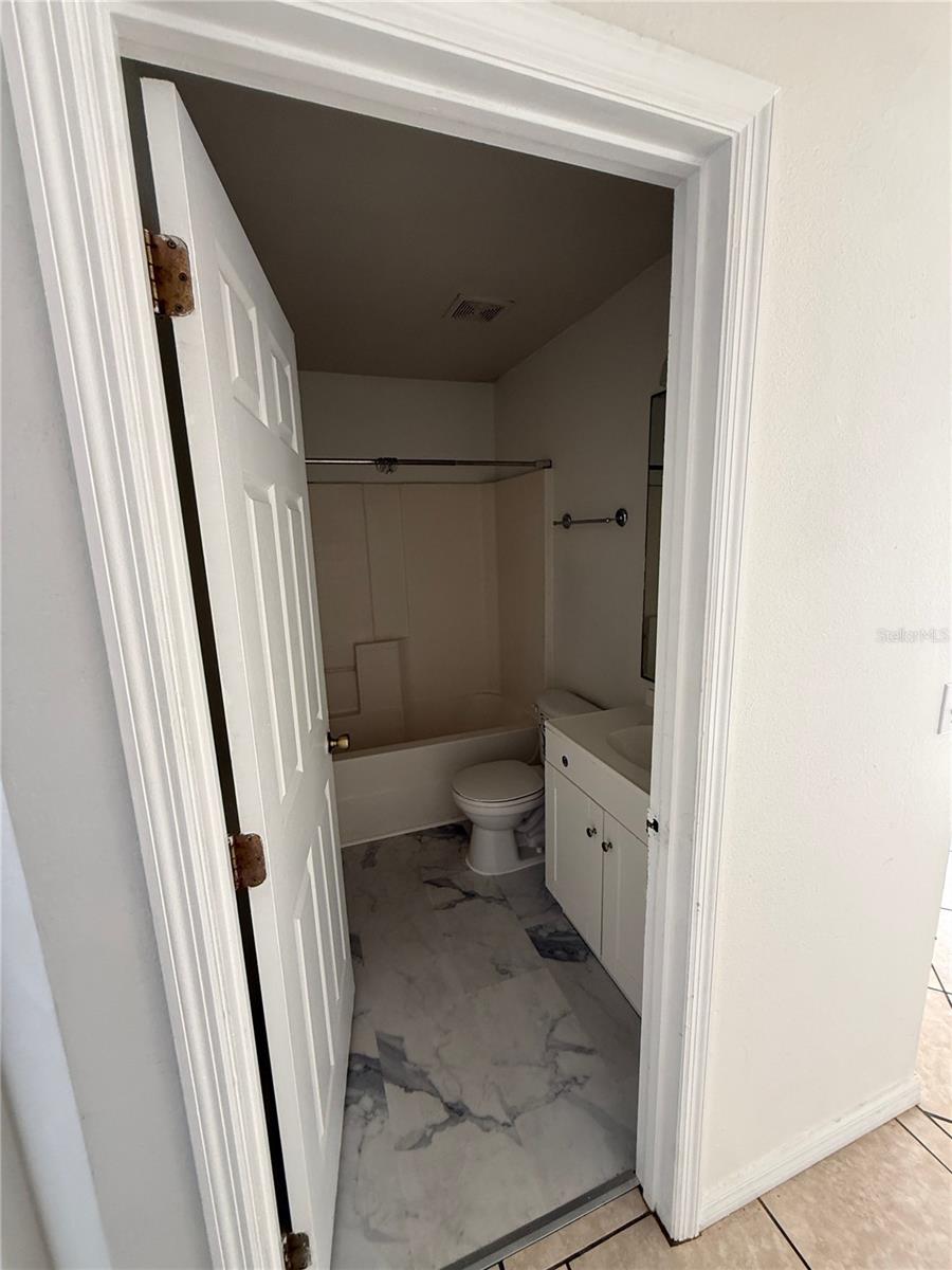 Image 18 of 24 For 24 Sawfish Court