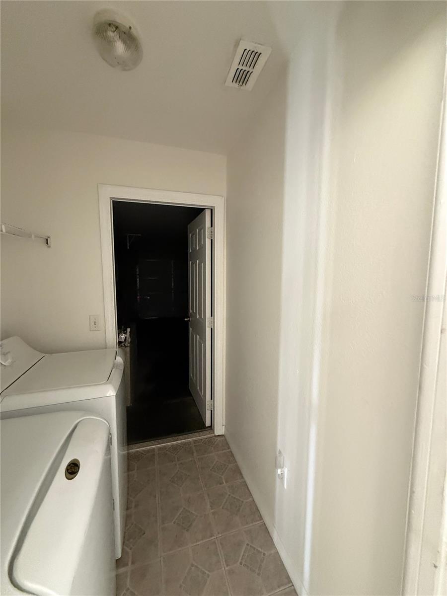 Image 21 of 24 For 24 Sawfish Court