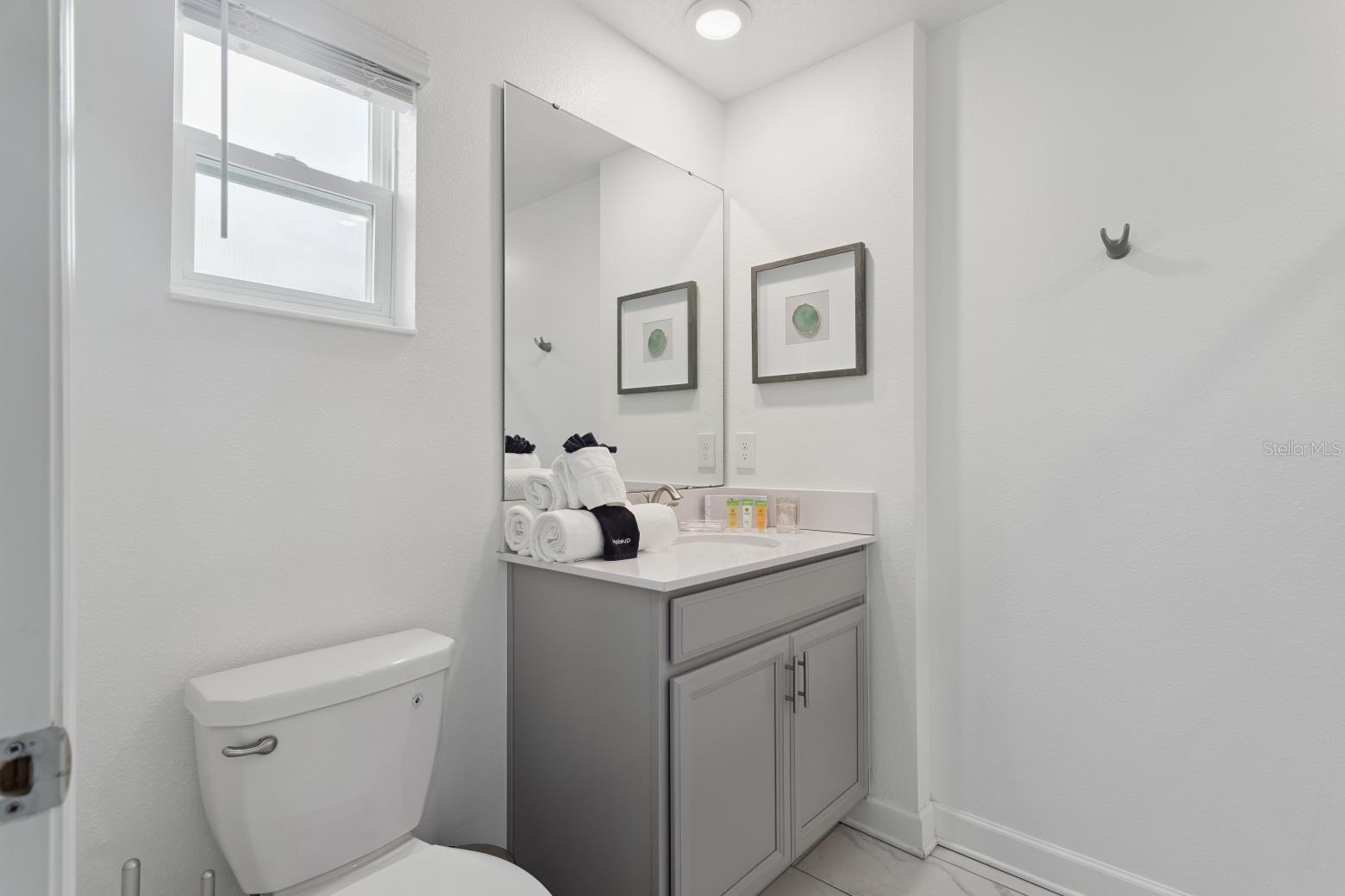 Image 18 of 42 For 2955 Penelope Loop