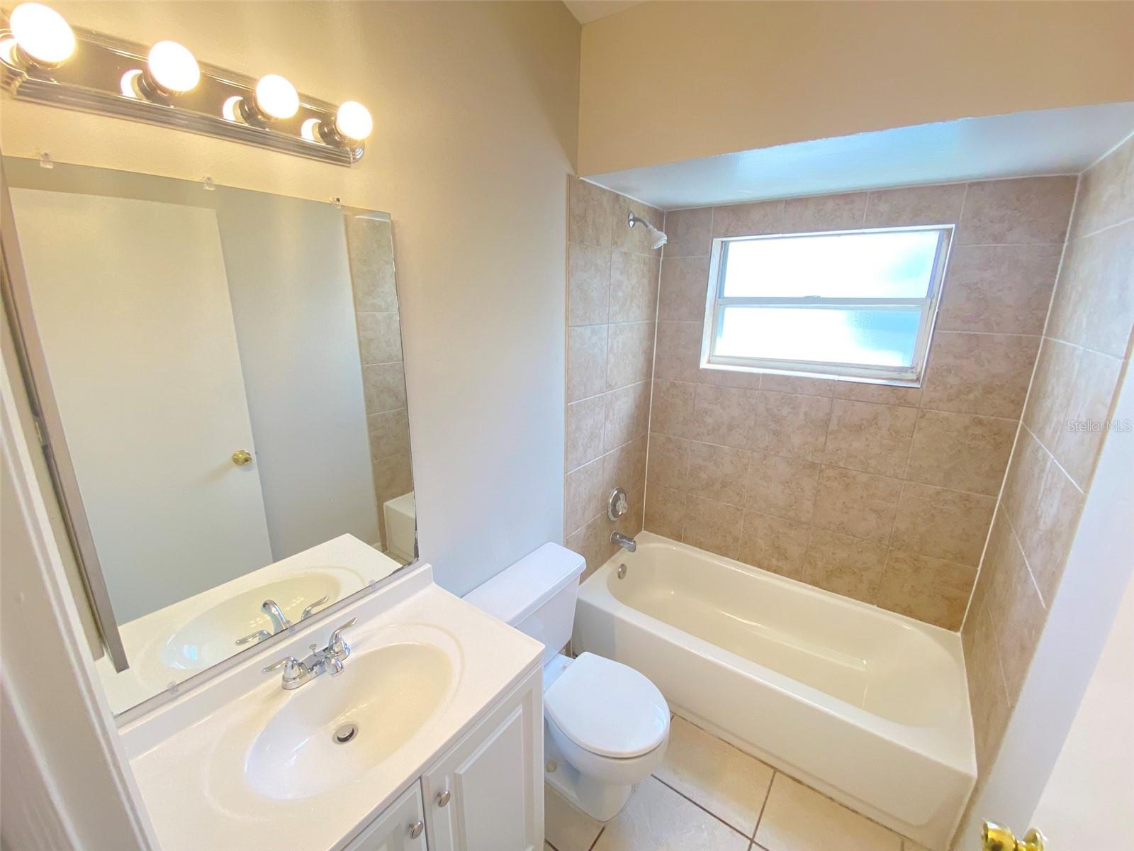 Image 12 of 22 For 312 San Gabriel Street