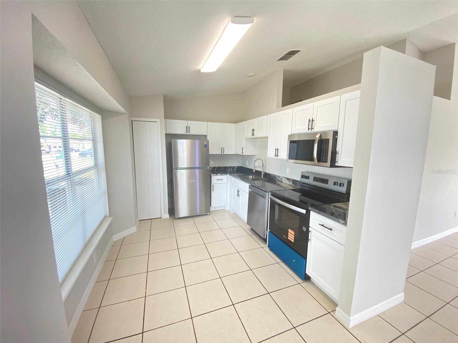 Image 4 of 22 For 312 San Gabriel Street