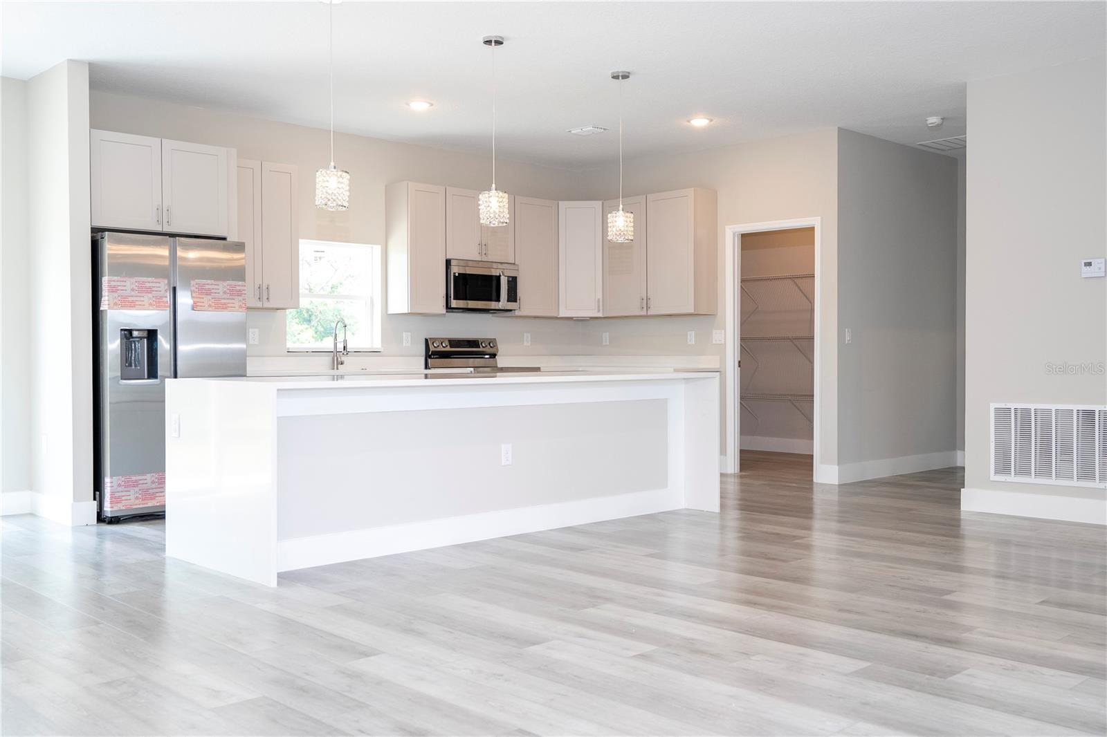 Image 5 of 37 For 7916 Granada Road