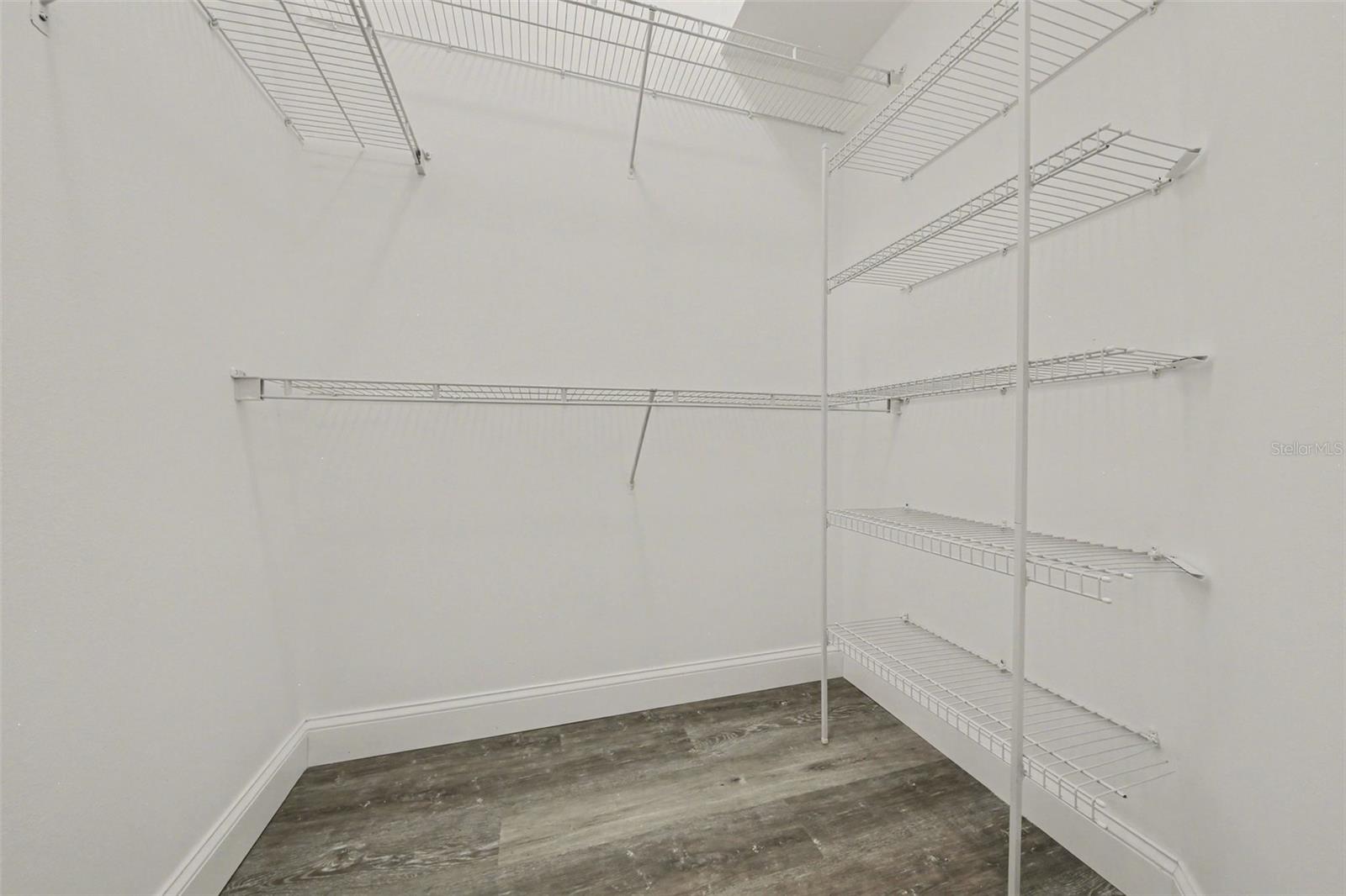 Image 15 of 24 For 7005 Winding Lake Circle