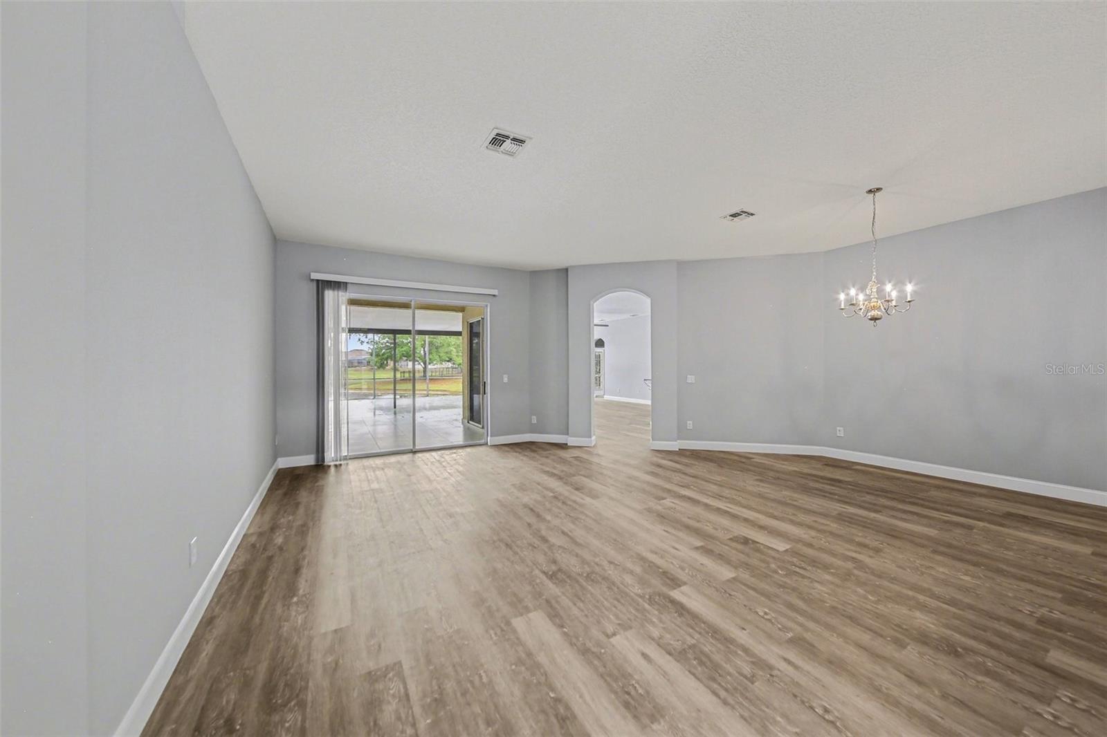 Image 6 of 24 For 7005 Winding Lake Circle