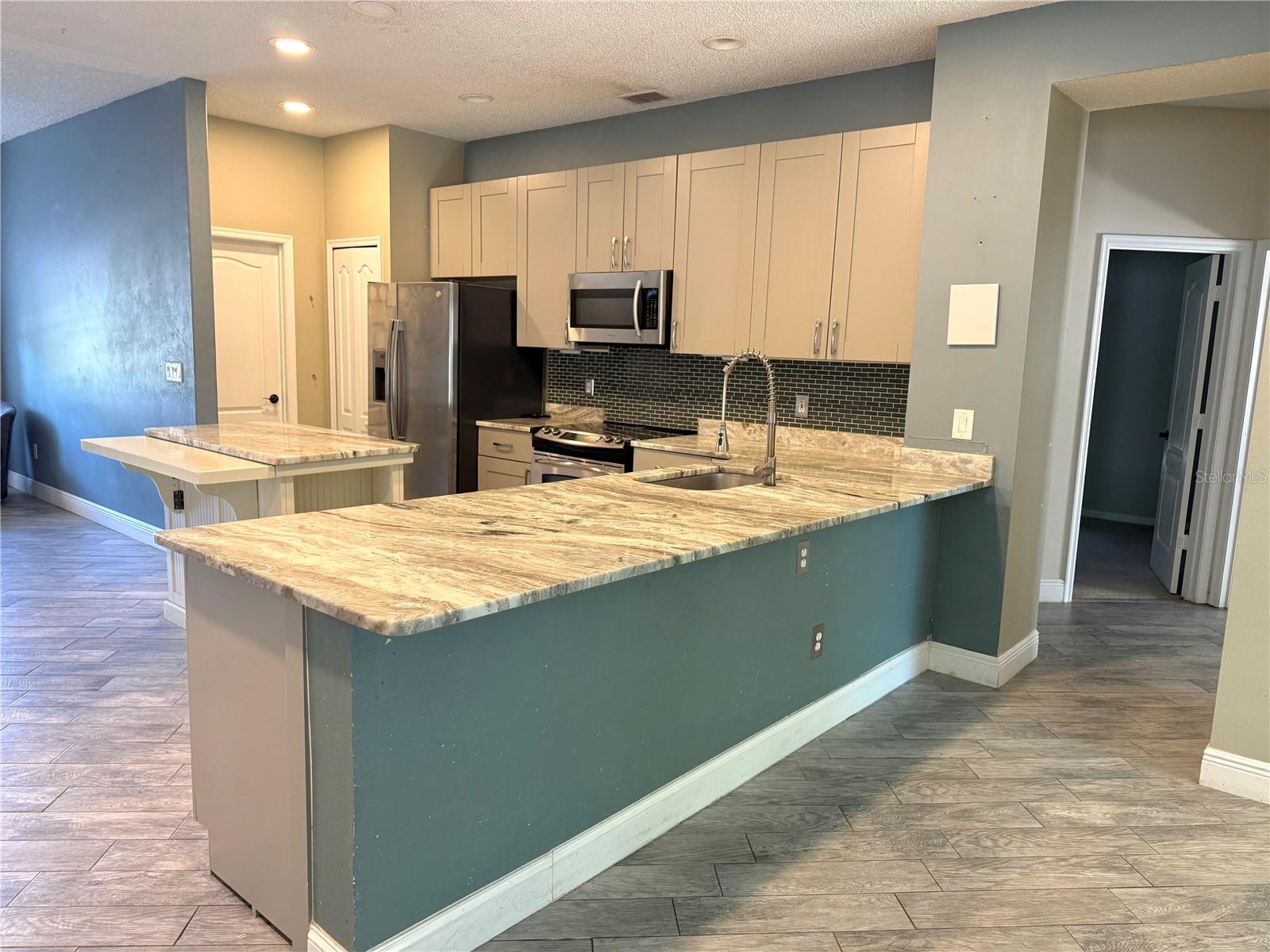 Image 6 of 17 For 2031 Wintermere Pointe Drive