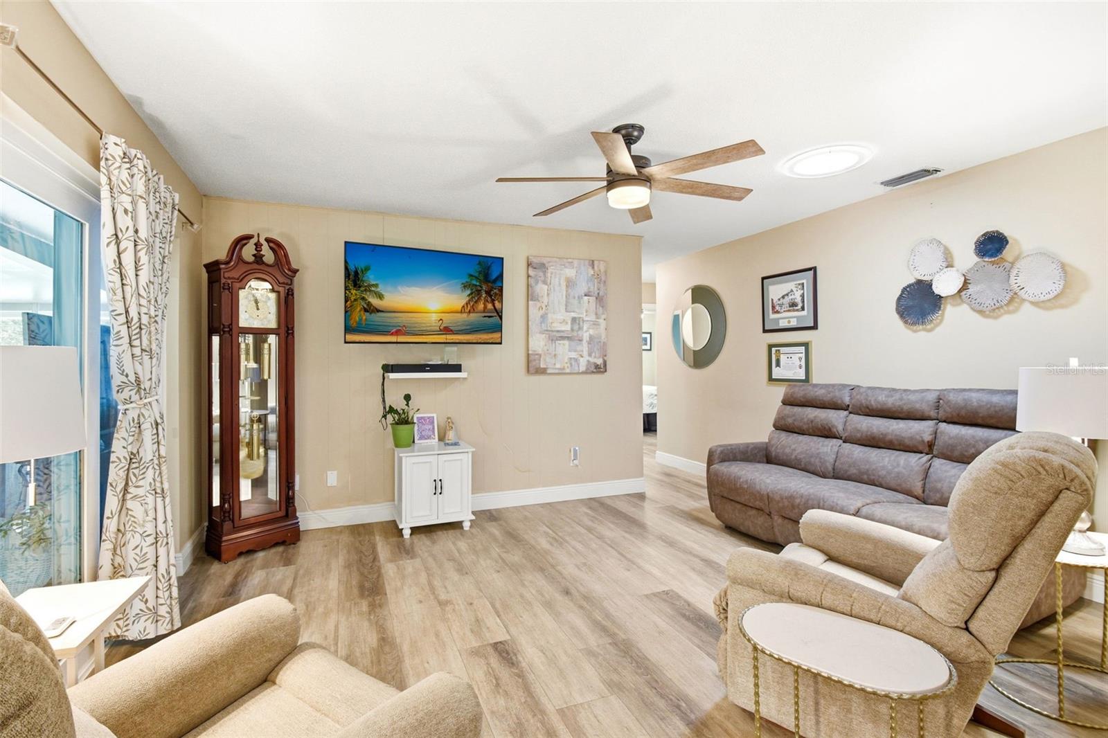 Image 19 of 47 For 2636 Talbot Road