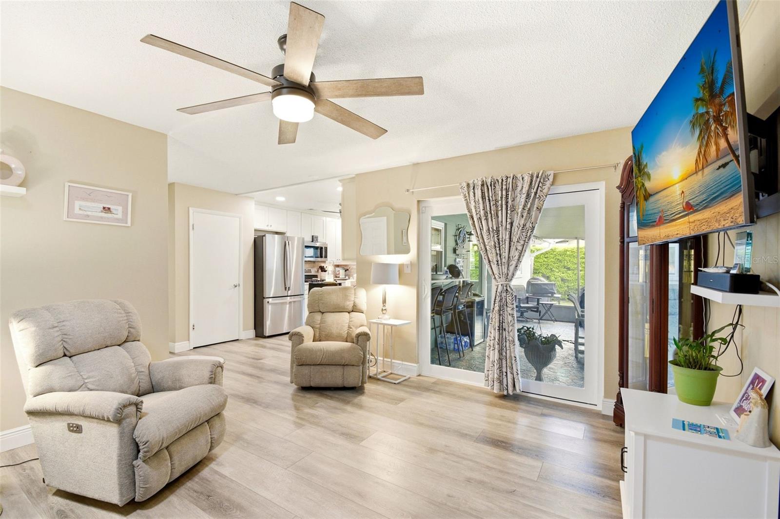 Image 22 of 47 For 2636 Talbot Road