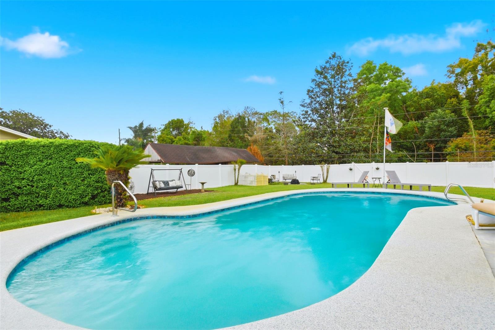 Image 34 of 47 For 2636 Talbot Road