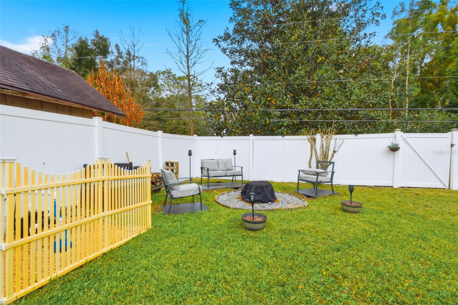 Image 42 of 47 For 2636 Talbot Road