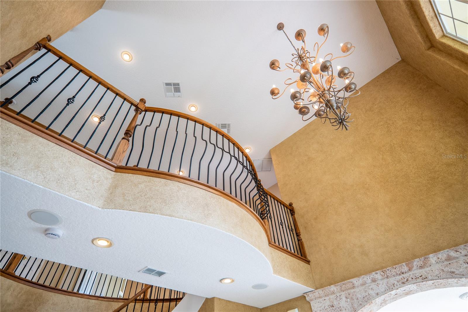 Image 12 of 65 For 10009 Valley Rose Court