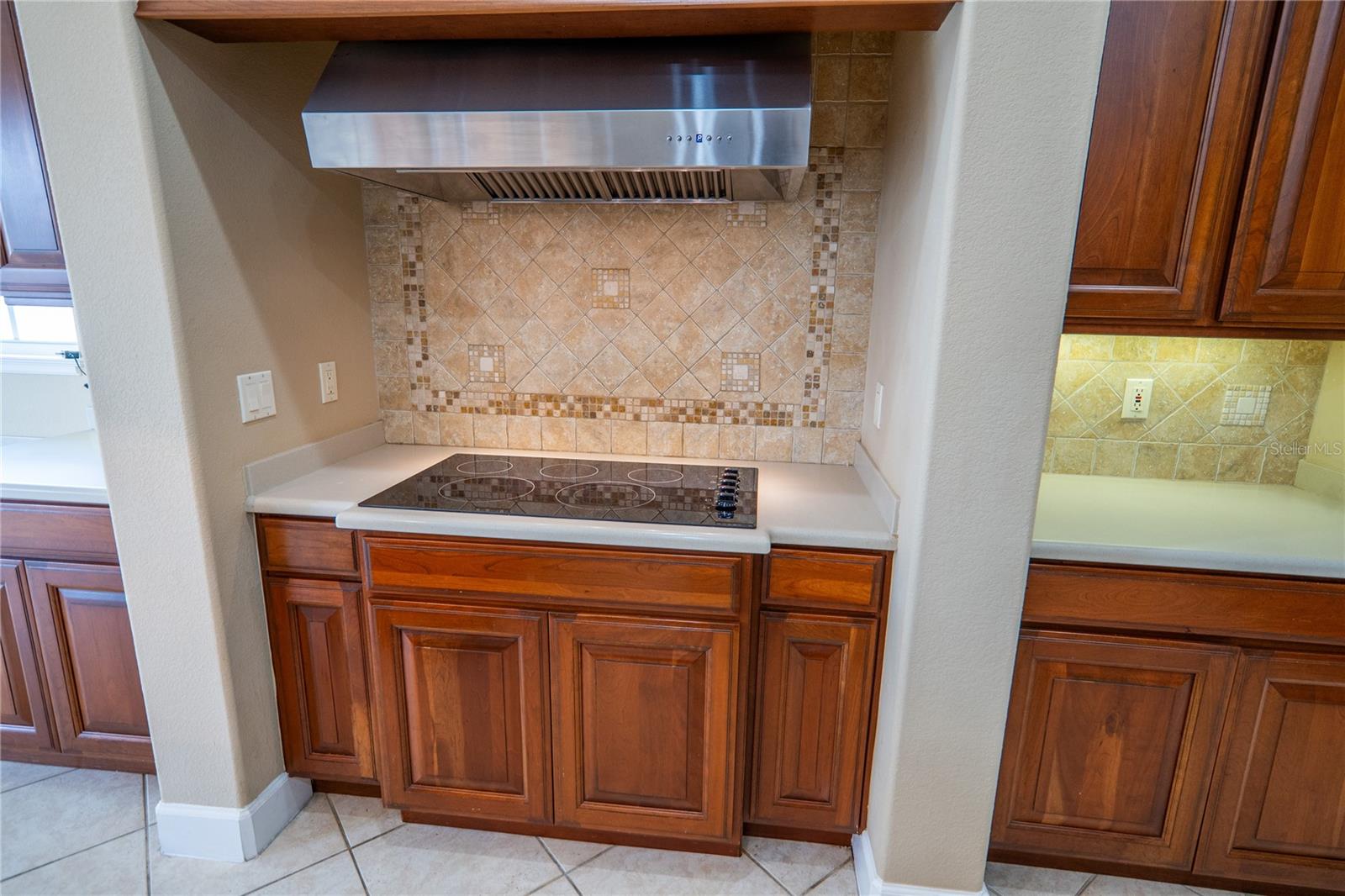 Image 22 of 65 For 10009 Valley Rose Court