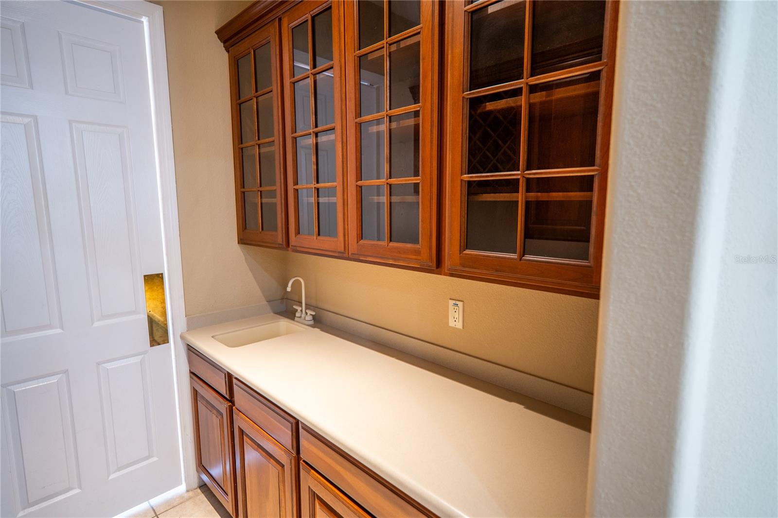 Image 28 of 65 For 10009 Valley Rose Court