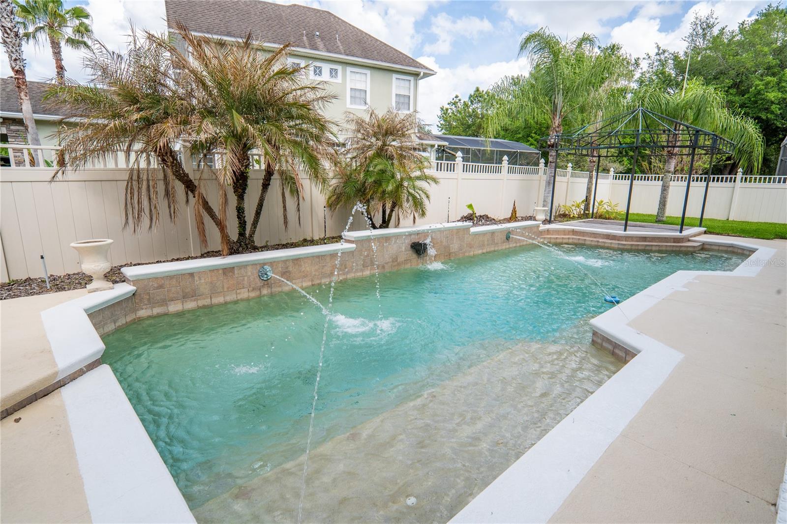 Image 32 of 65 For 10009 Valley Rose Court