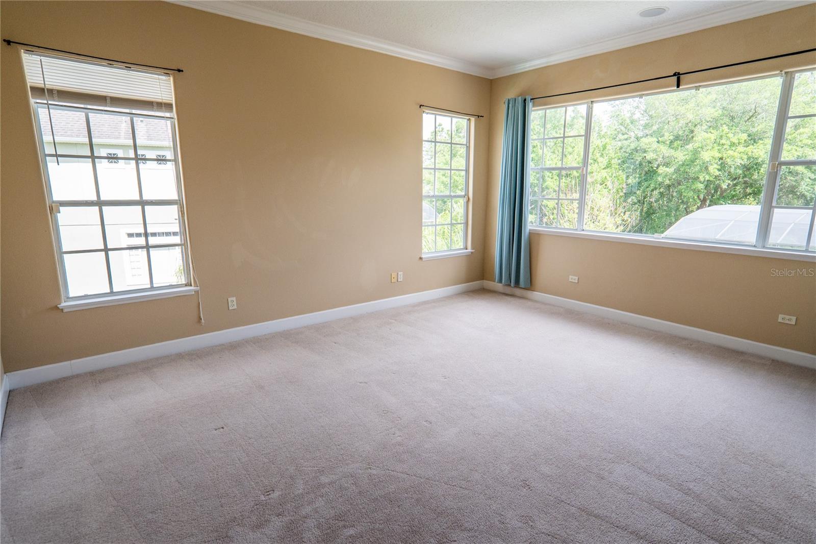 Image 40 of 65 For 10009 Valley Rose Court