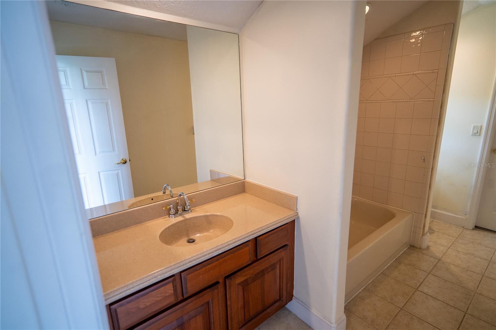 Image 54 of 65 For 10009 Valley Rose Court