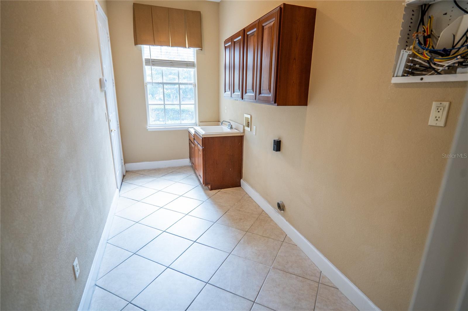 Image 55 of 65 For 10009 Valley Rose Court