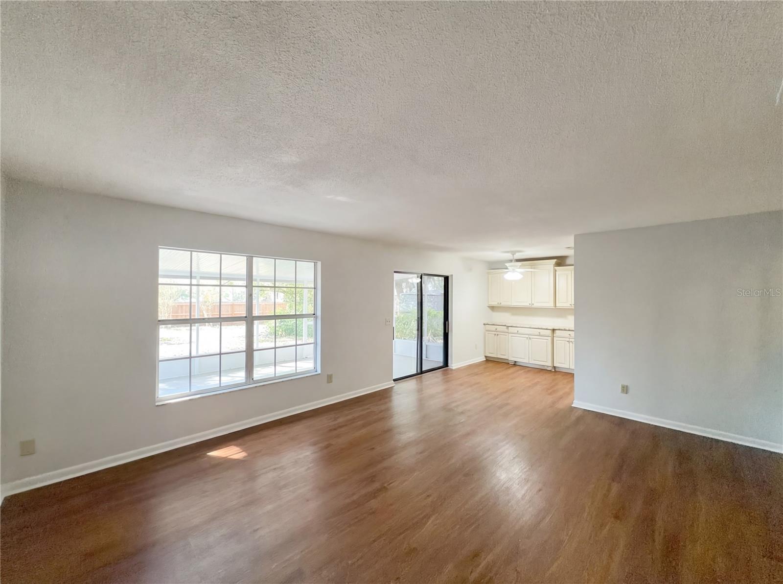 Image 3 of 20 For 67 7th Street