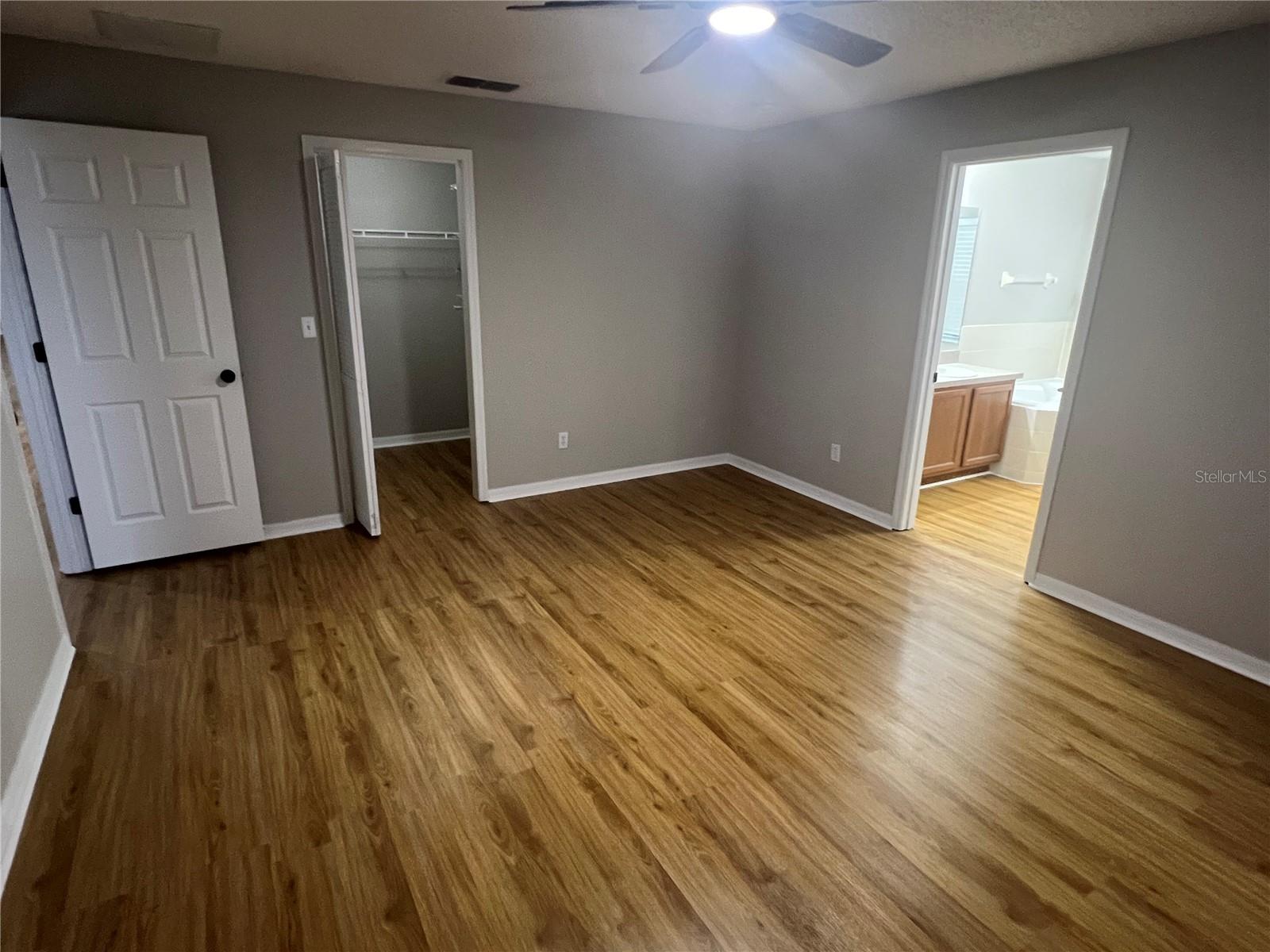 Image 11 of 27 For 1063 Bluegrass Drive