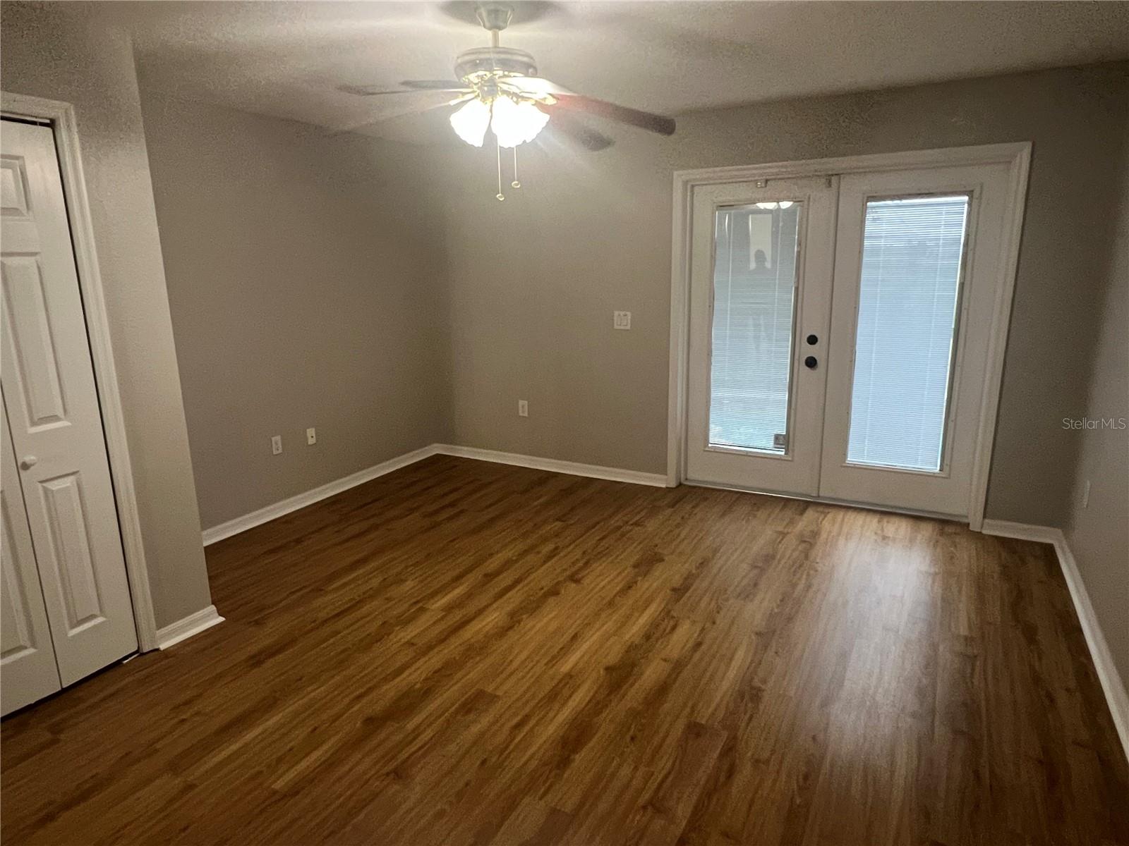 Image 15 of 27 For 1063 Bluegrass Drive