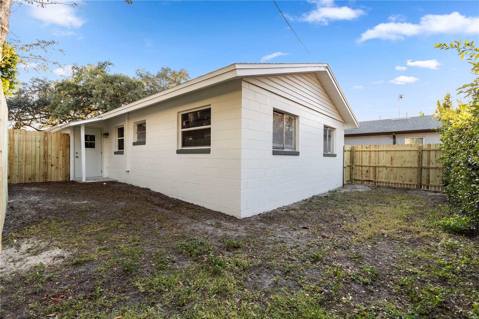 Image 15 of 29 For 235-237 Emory Place