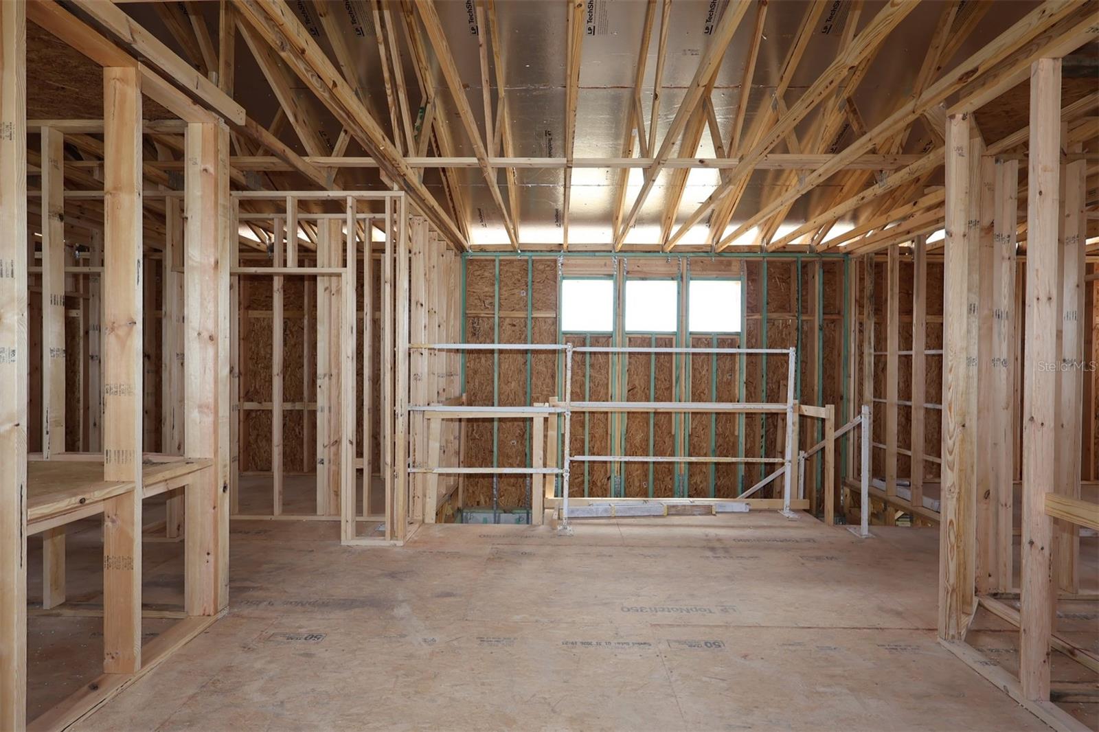 Image 5 of 18 For 1347 Lumpini Street