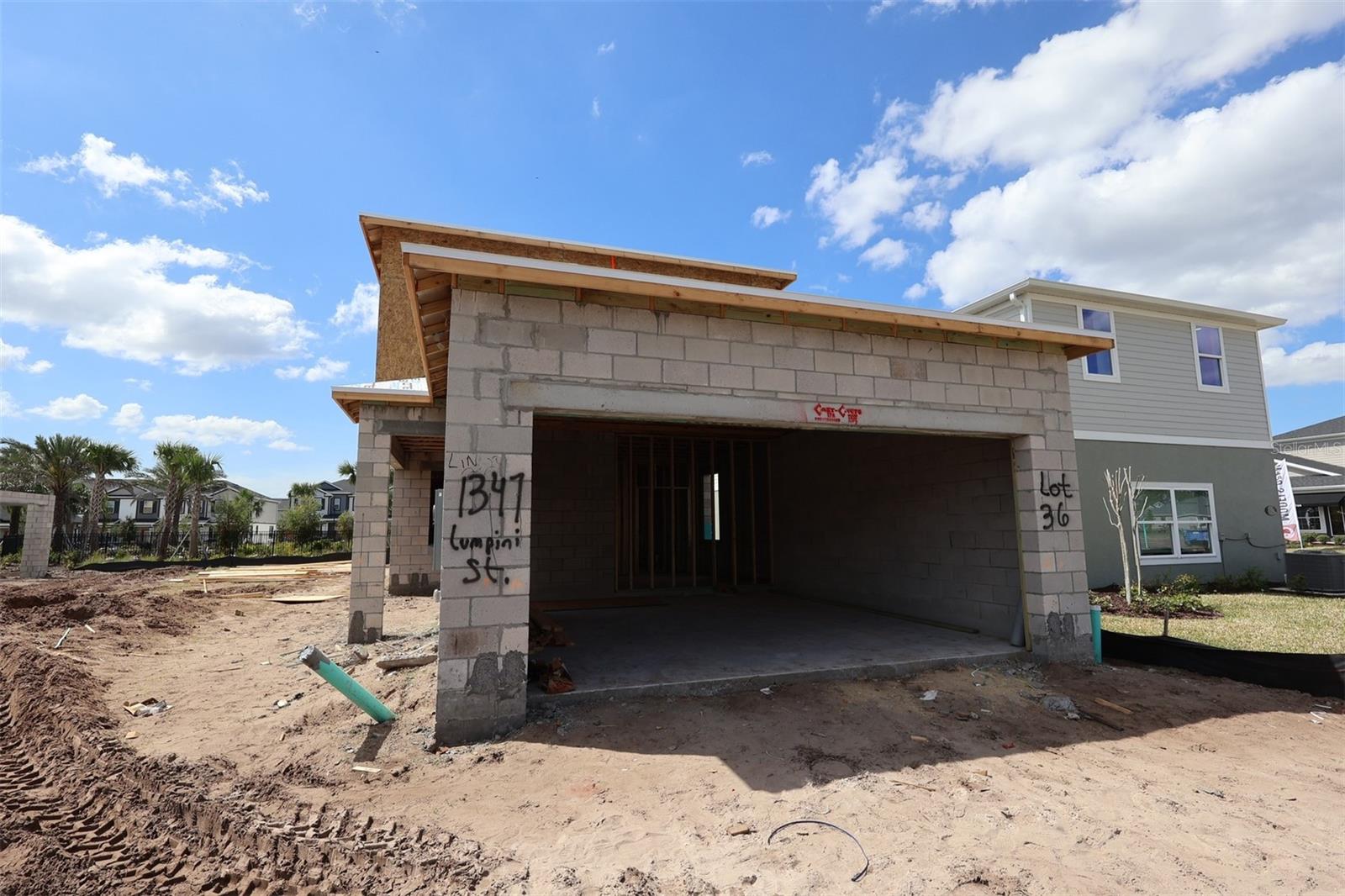 Image 9 of 18 For 1347 Lumpini Street