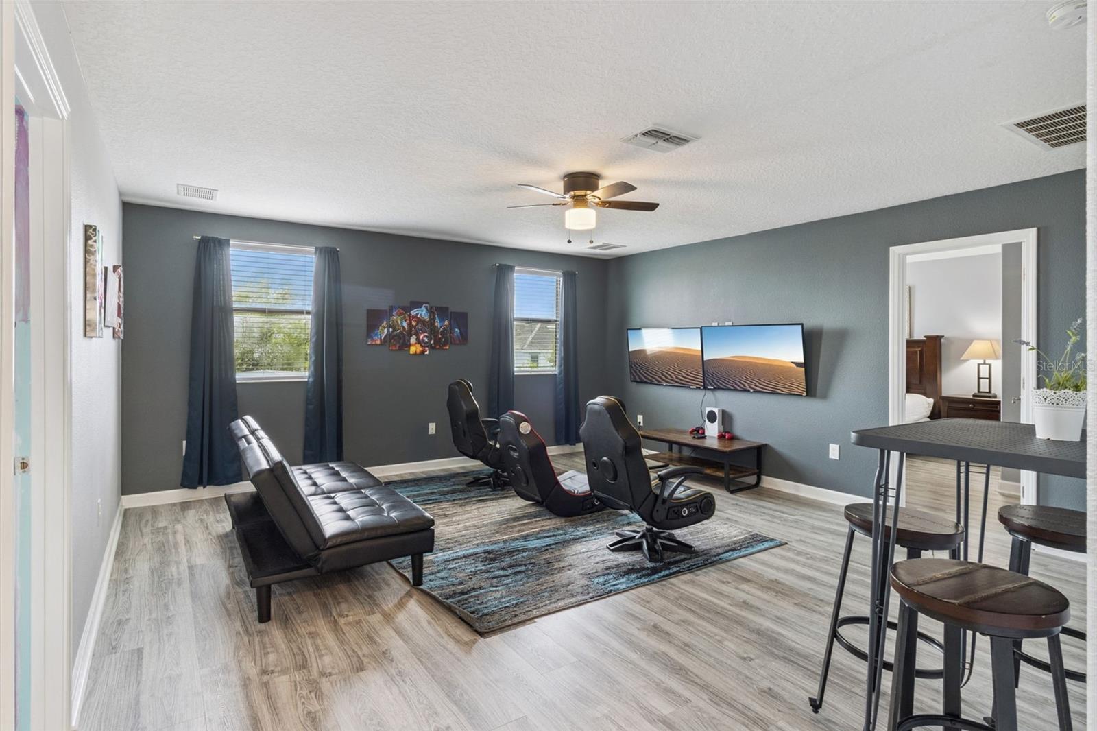 Image 16 of 100 For 9027 Shadow Mountain Street