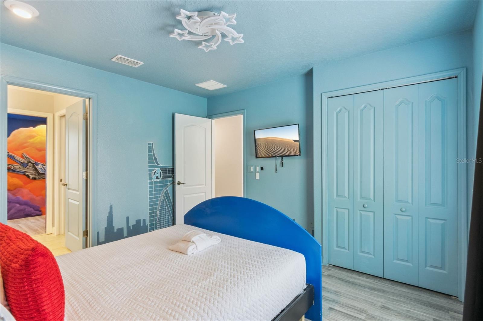 Image 24 of 100 For 9027 Shadow Mountain Street