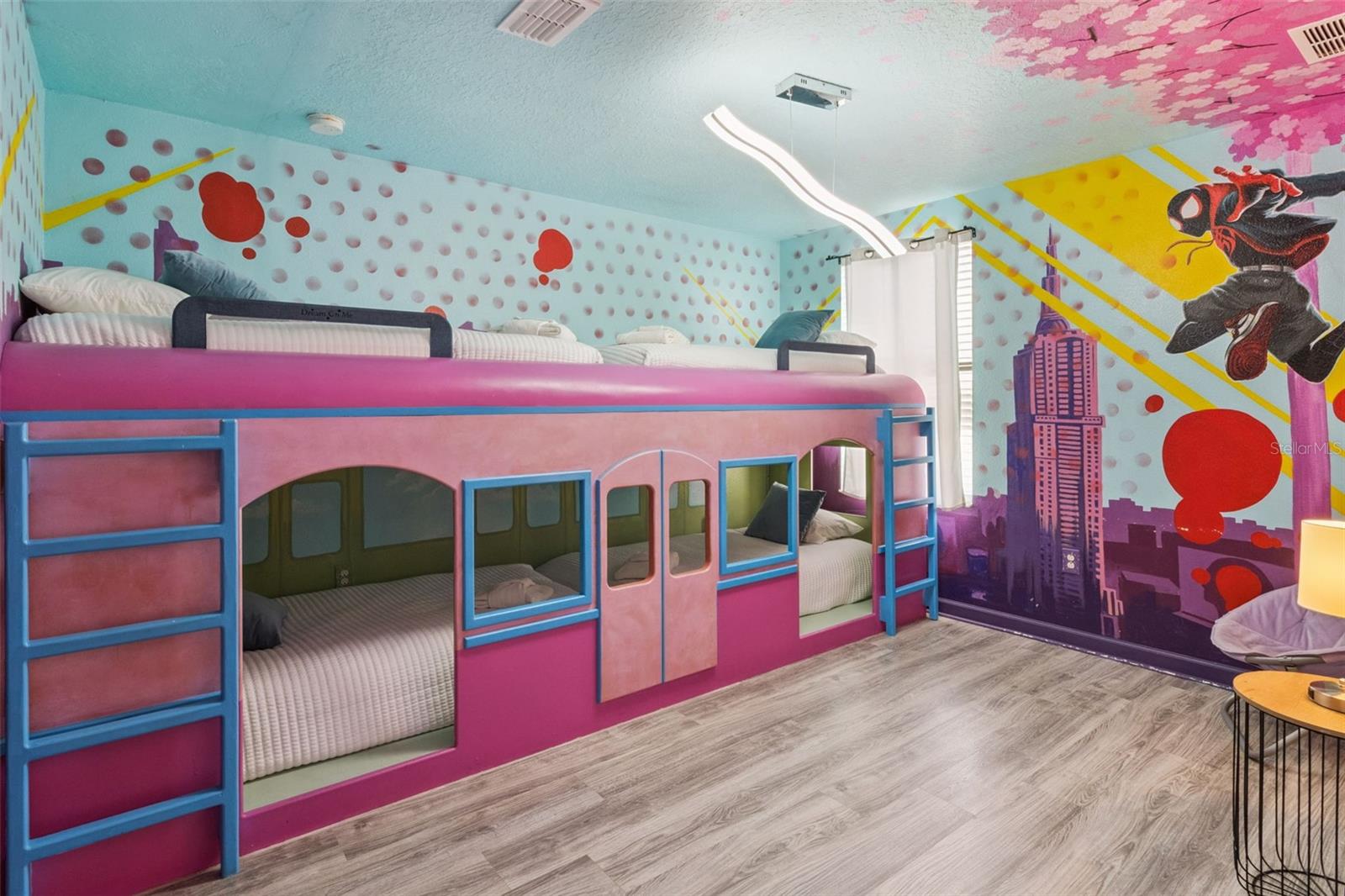 Image 27 of 100 For 9027 Shadow Mountain Street