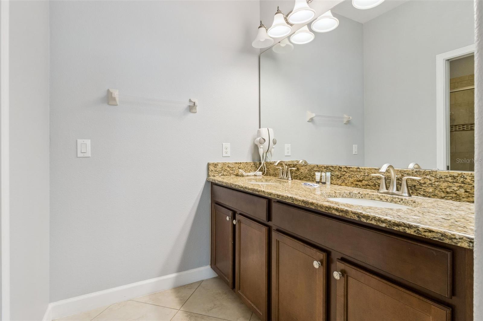 Image 33 of 100 For 9027 Shadow Mountain Street