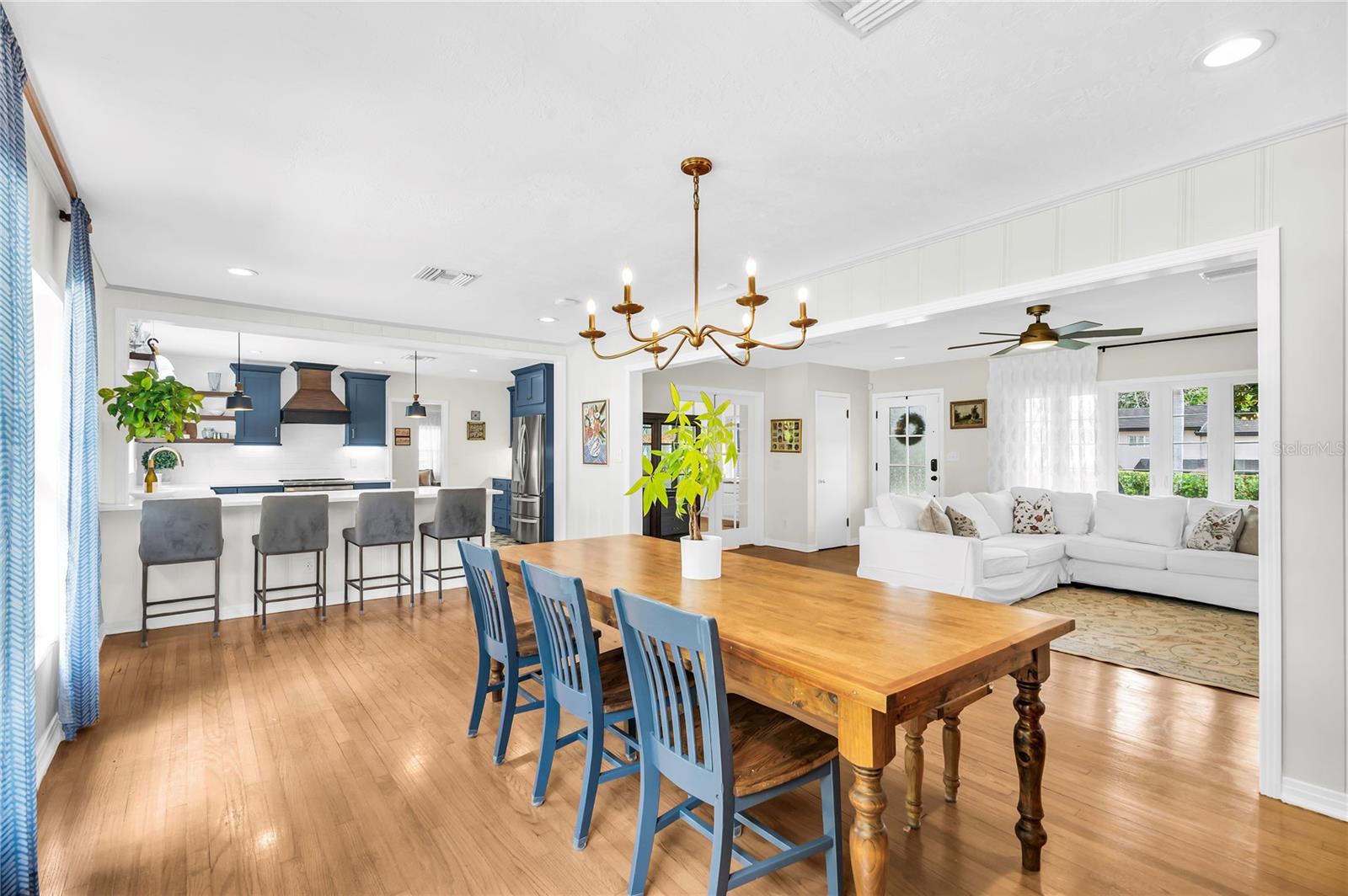 Image 13 of 65 For 1410 Summerlin Avenue