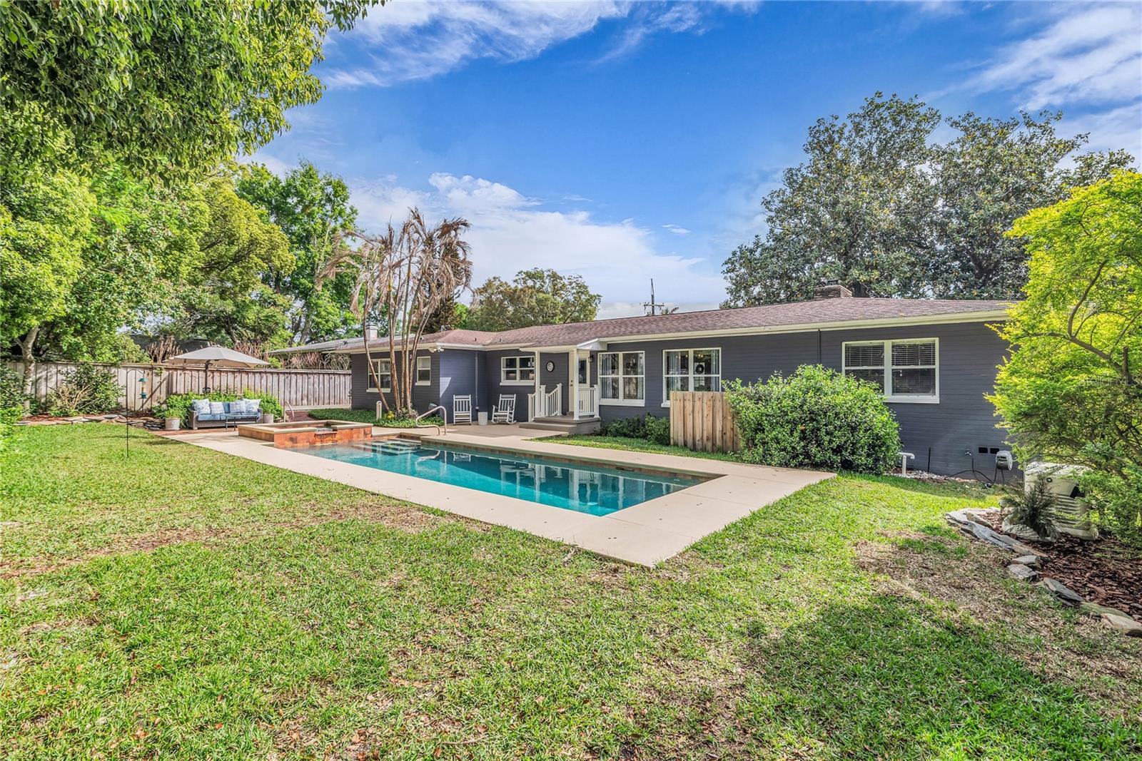 Image 22 of 65 For 1410 Summerlin Avenue