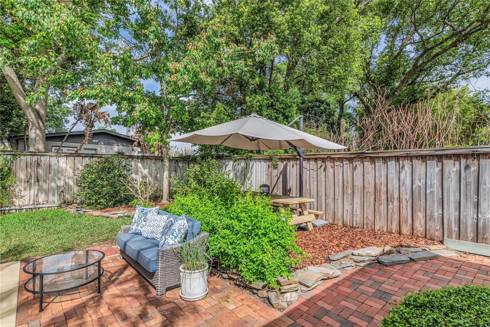 Image 27 of 65 For 1410 Summerlin Avenue