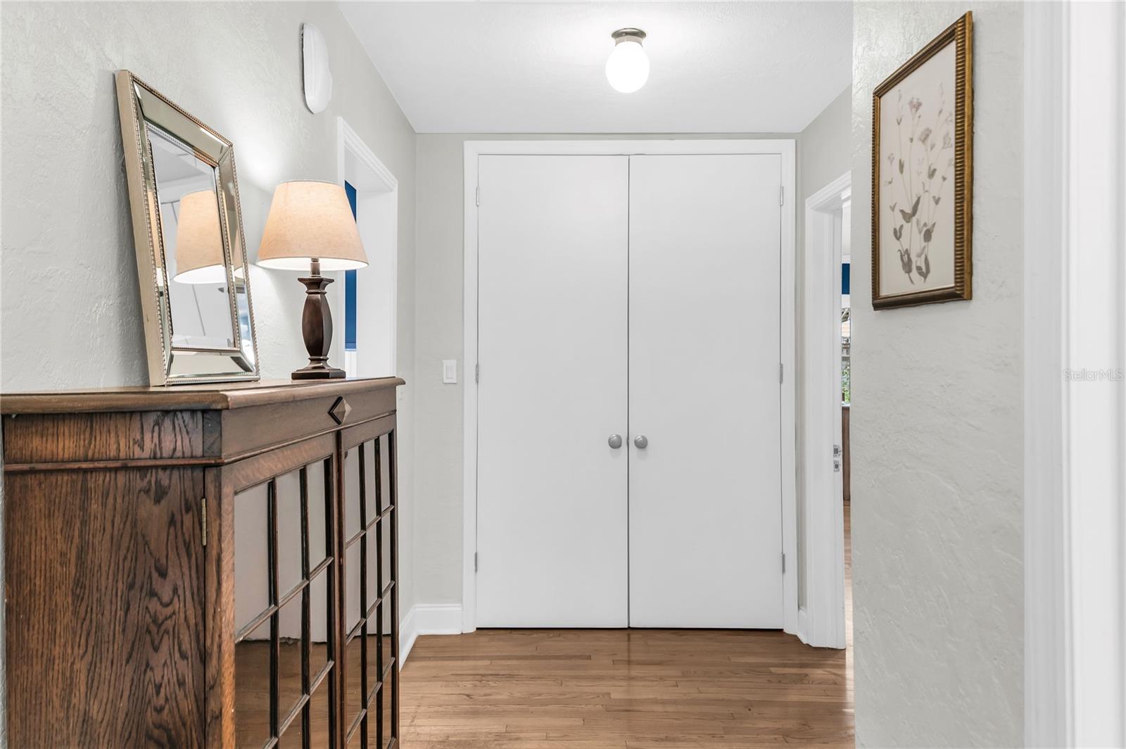 Image 29 of 65 For 1410 Summerlin Avenue