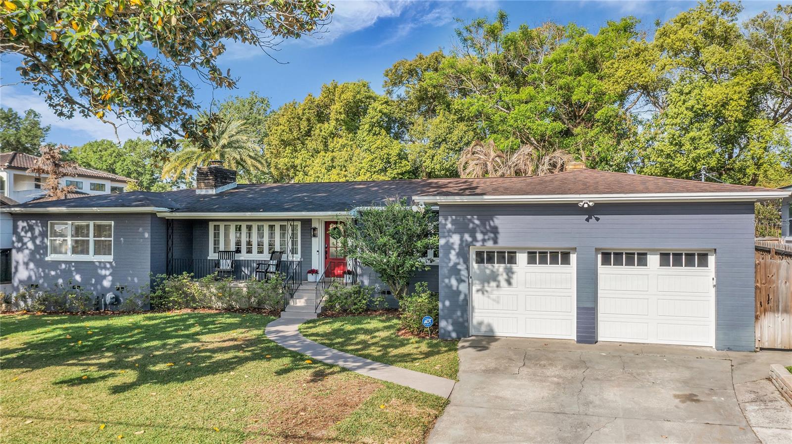 Image 3 of 65 For 1410 Summerlin Avenue