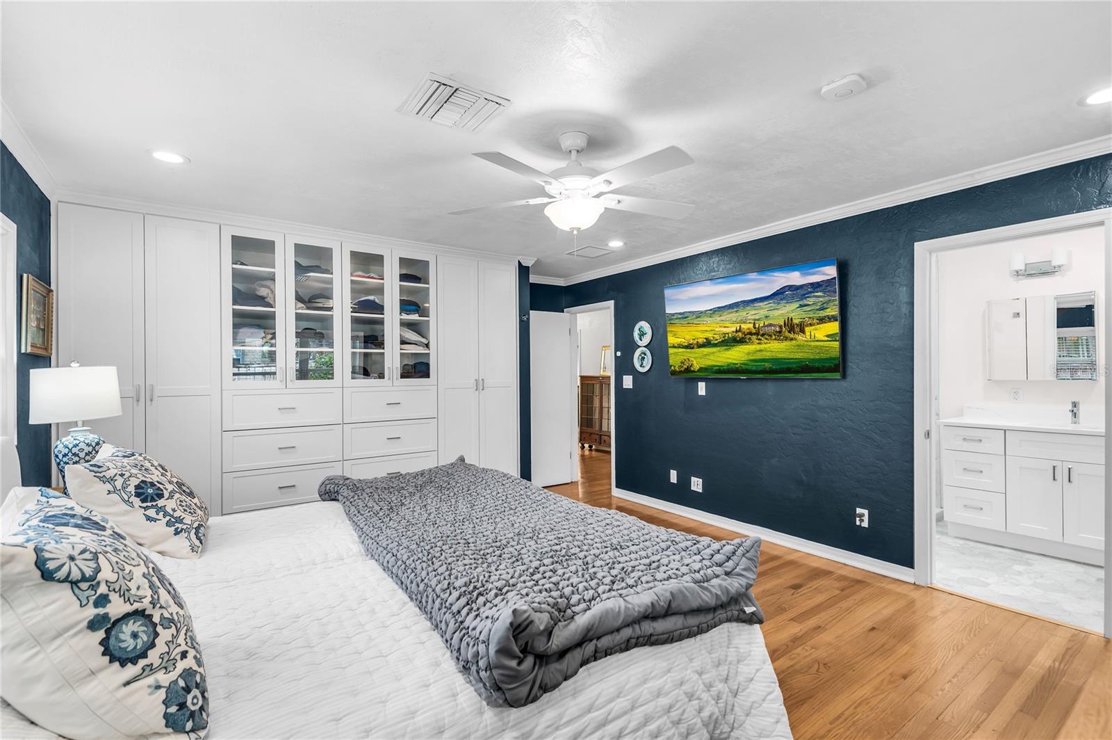 Image 30 of 65 For 1410 Summerlin Avenue